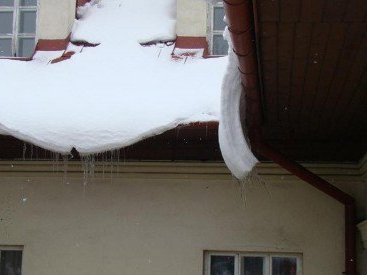 Usuwanie nawiasów śnieżno - lodowych